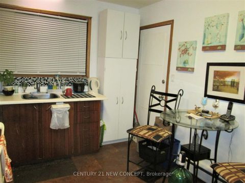 Photo 14 at 580 Digby Avenue, Eastdale, Oshawa