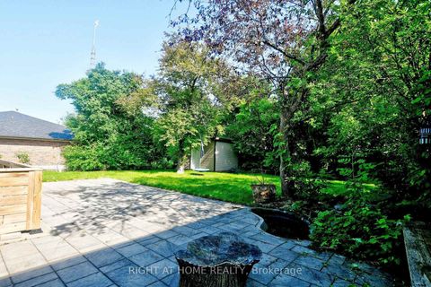 Photo 5 at 454 Alper Street, Crosby, Richmond Hill