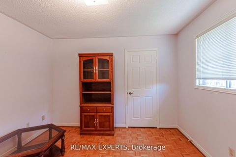 Photo 25 at 100 Nimbus Place, East Woodbridge, Vaughan