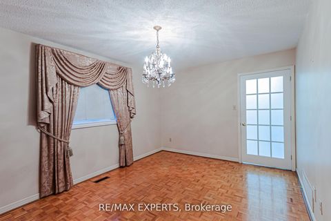 Photo 30 at 100 Nimbus Place, East Woodbridge, Vaughan