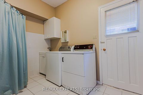 Photo 36 at 100 Nimbus Place, East Woodbridge, Vaughan