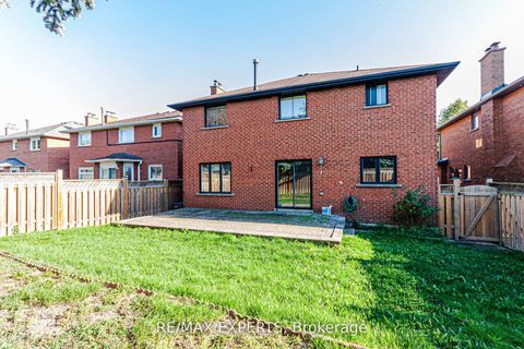 Photo 41 at 100 Nimbus Place, East Woodbridge, Vaughan