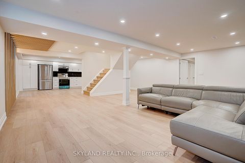 Photo 36 at 283 Hidden Trail, Branson, Toronto