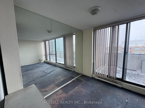 Photo 4 at 1104 - 914 yonge Street, Annex, Toronto