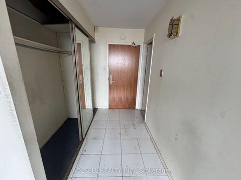 Photo 6 at 1104 - 914 yonge Street, Annex, Toronto