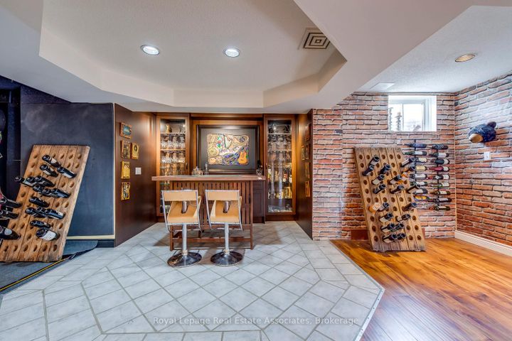 Photo 29 at 5 Huttonville Drive, Huttonville, Brampton