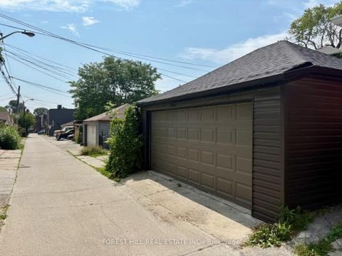 Photo 19 at 183 Wychwood Avenue, Cedarvale, Toronto