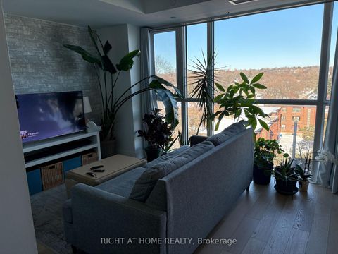 Photo 9 at 709 - 1331 Queen Street E, Coxwell, Toronto