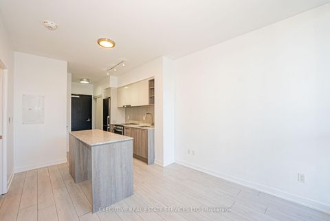 Photo 10 at 821 - 31 Tippett Road, Clanton Park, Toronto