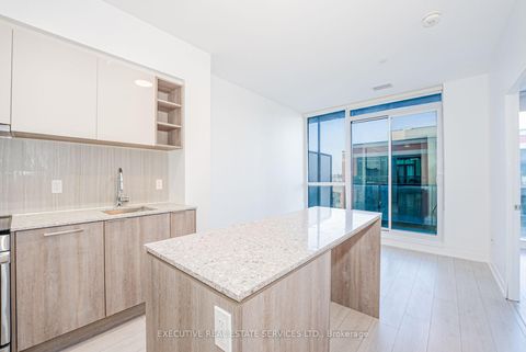 Photo 11 at 821 - 31 Tippett Road, Clanton Park, Toronto