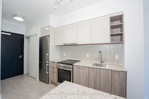 Photo 14 at 821 - 31 Tippett Road, Clanton Park, Toronto