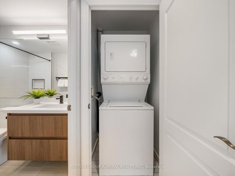 Photo 17 at 1206 - 2 Clairtrell Road, Willowdale East, Toronto