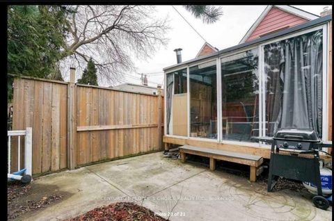 Photo 11 at 681 Jane Street, Smythe, Toronto