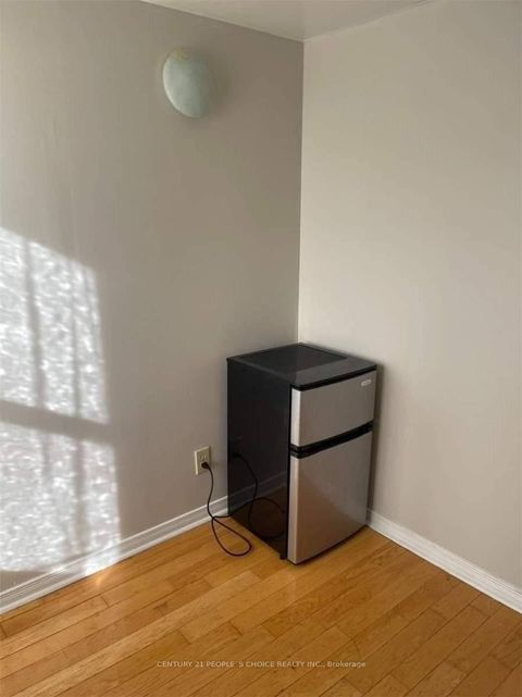 Photo 16 at 681 Jane Street, Smythe, Toronto