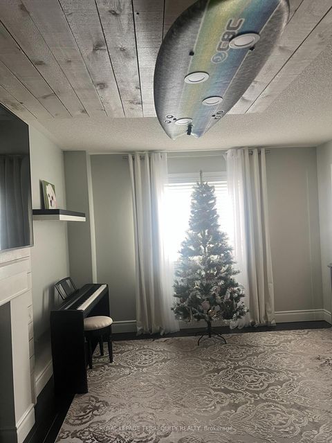 Photo 7 at 25 Jagges Drive, Edgehill Drive, Barrie