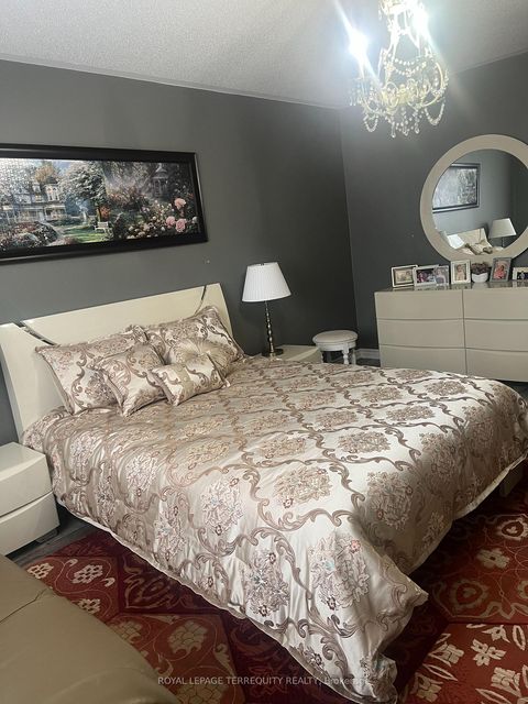 Photo 16 at 25 Jagges Drive, Edgehill Drive, Barrie