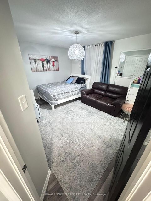 Photo 21 at 25 Jagges Drive, Edgehill Drive, Barrie