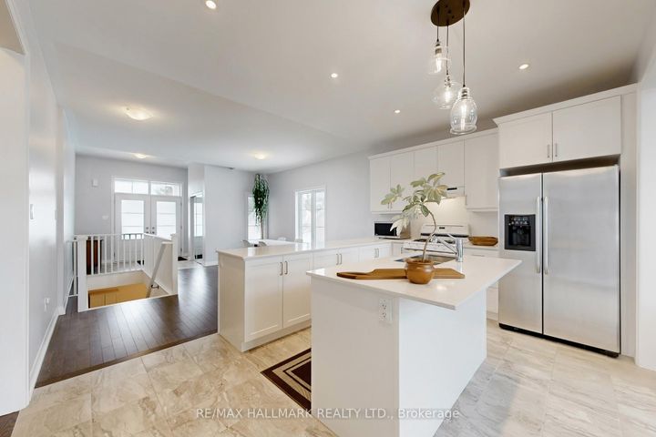 Photo 7 at 2 Holtby Court, Port Perry, Scugog