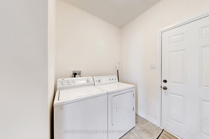 Photo 24 at 2 Holtby Court, Port Perry, Scugog