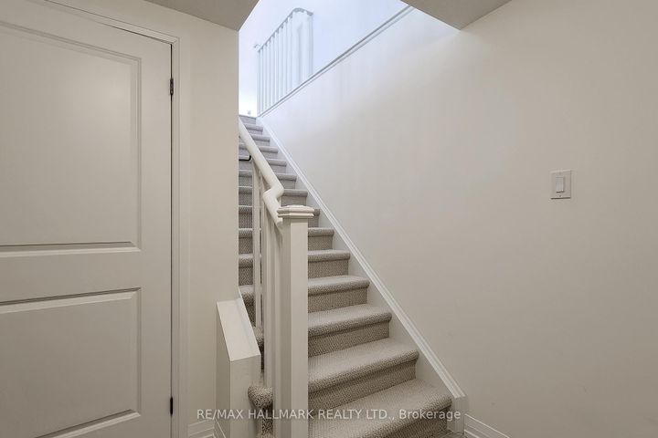 Photo 31 at 2 Holtby Court, Port Perry, Scugog