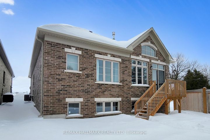 Photo 37 at 2 Holtby Court, Port Perry, Scugog