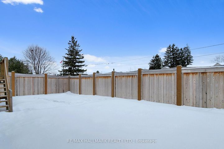 Photo 39 at 2 Holtby Court, Port Perry, Scugog