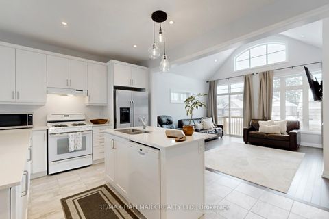 Photo 9 at 2 Holtby Court, Port Perry, Scugog