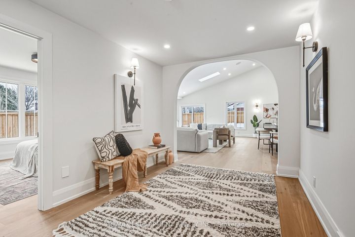 Photo 4 at 251 Glen Afton Drive, Shoreacres, Burlington