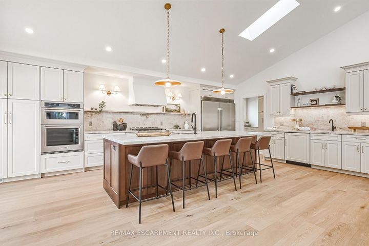 Photo 6 at 251 Glen Afton Drive, Shoreacres, Burlington