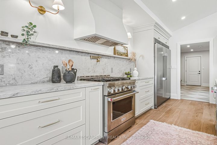 Photo 9 at 251 Glen Afton Drive, Shoreacres, Burlington