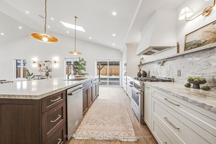 Photo 10 at 251 Glen Afton Drive, Shoreacres, Burlington