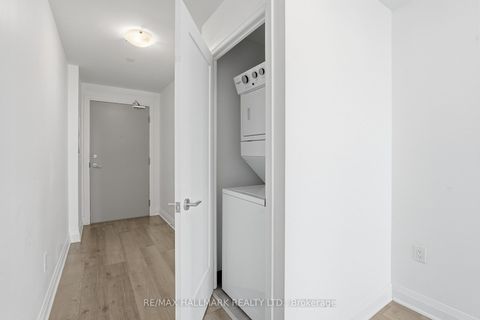 Photo 4 at 220 - 3220 Sheppard Avenue E, Sullivan, Toronto