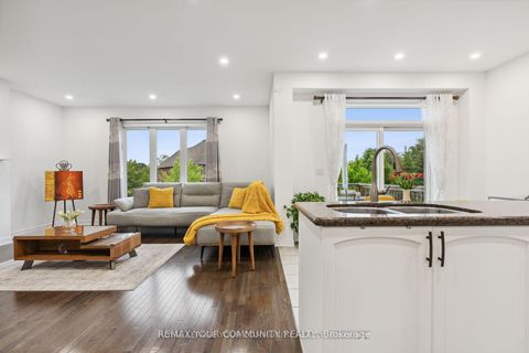 Photo 17 at 26 Ivy Jay Crescent, Bayview Northeast, Aurora