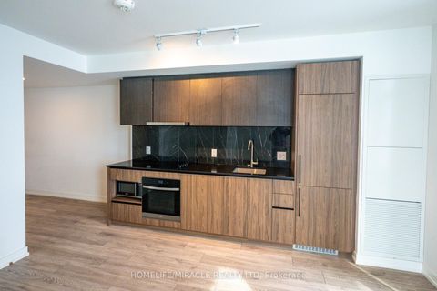 Photo 13 at 315 - 1100 Sheppard Avenue W, York University Heights, Toronto