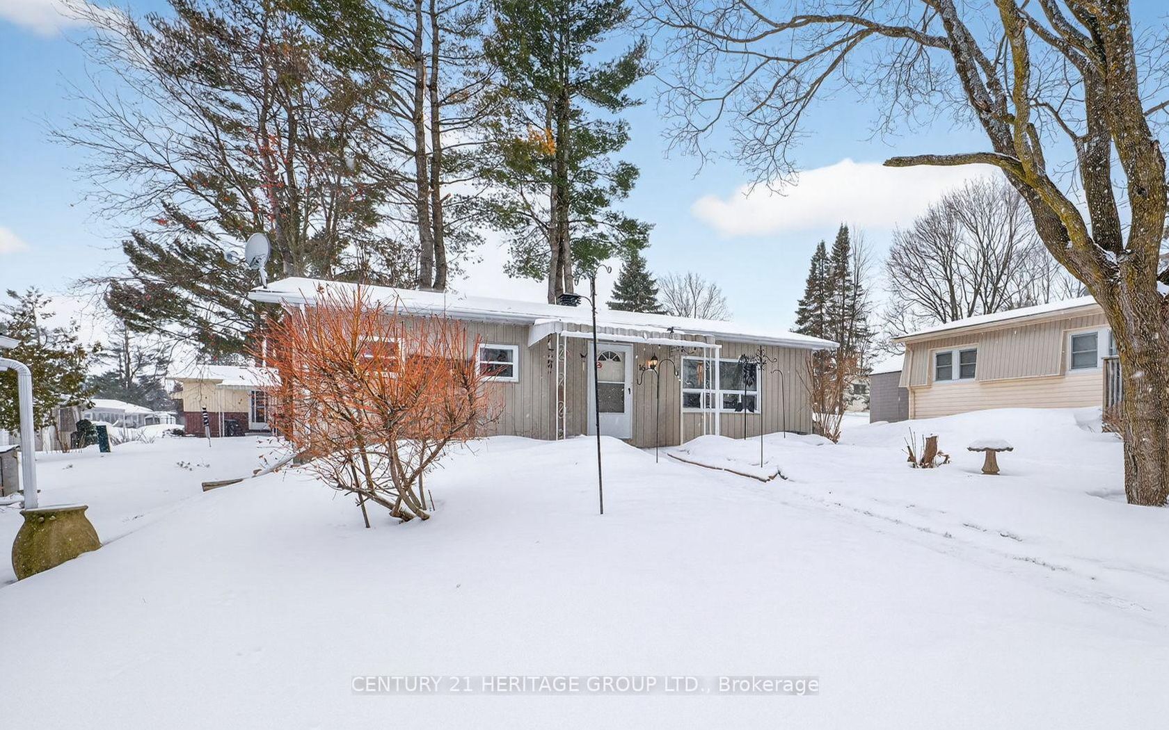 16 Mimosa Crescent, Rural Innisfil, Innisfil photo number 2