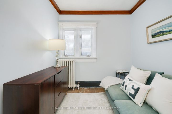 Photo 11 at 1089 Mt Pleasant Road, Mount Pleasant East, Toronto