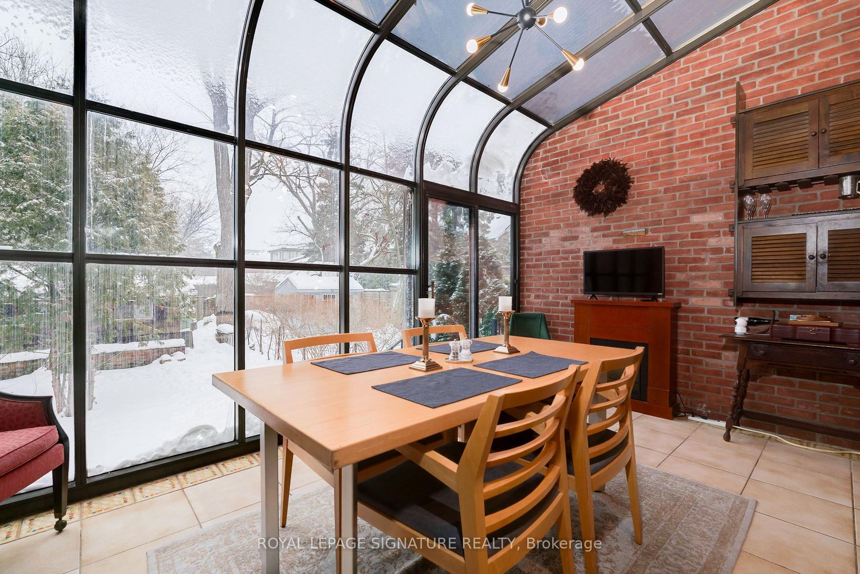 1089 Mt Pleasant Road, Mount Pleasant East, Toronto photo number 2