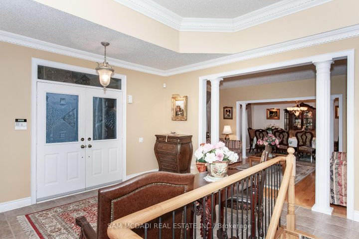 Photo 5 at 50 Links Lane, Credit Valley, Brampton