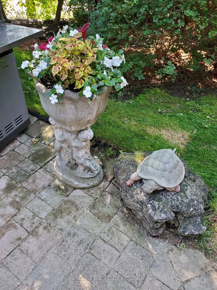 Photo 37 at 50 Links Lane, Credit Valley, Brampton