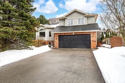 Photo 1 at 239 Simcoe Street, Stayner, Clearview