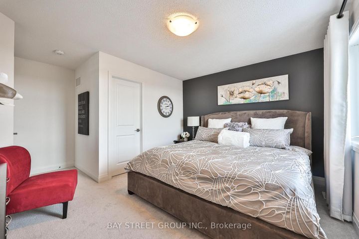 Photo 4 at 75 Windtree Way, Georgetown, Halton Hills