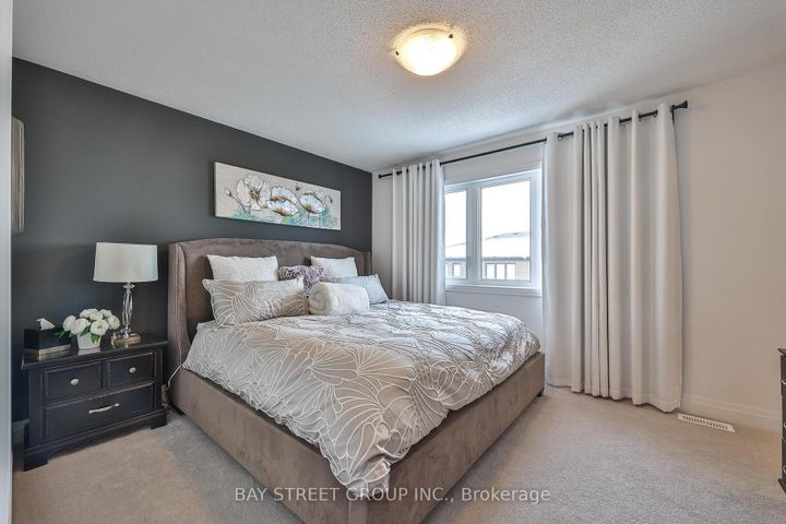 Photo 5 at 75 Windtree Way, Georgetown, Halton Hills