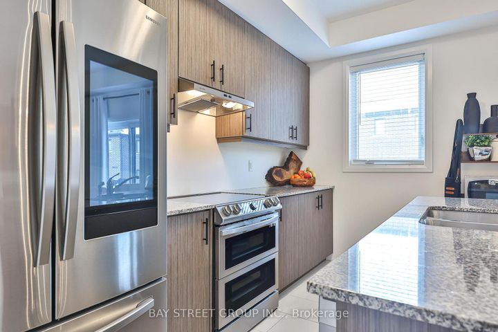 Photo 14 at 75 Windtree Way, Georgetown, Halton Hills