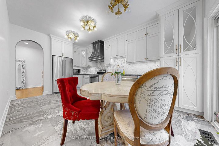 Photo 10 at 105 Moreau Trail, Birchmount, Toronto