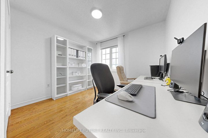 Photo 19 at 105 Moreau Trail, Birchmount, Toronto