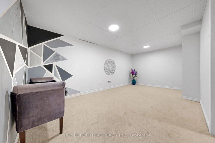 Photo 20 at 105 Moreau Trail, Birchmount, Toronto