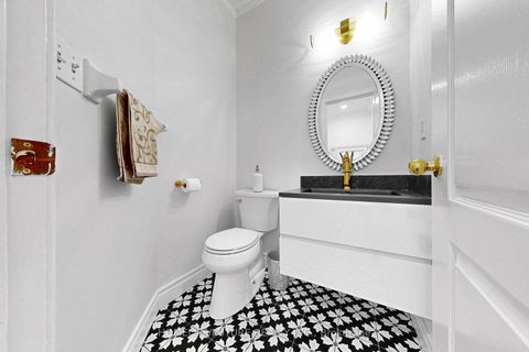 Photo 3 at 105 Moreau Trail, Birchmount, Toronto