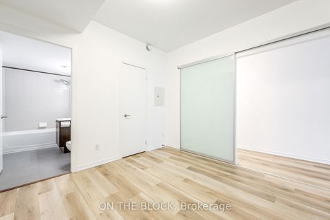 Photo 13 at 302 - 38 Joe Shuster Way, South Parkdale, Toronto