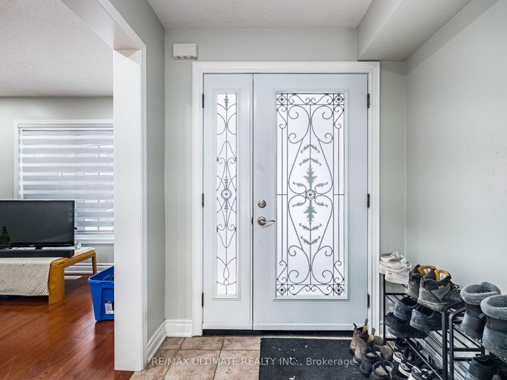 Photo 6 at 22 Beresford Crescent, Bram East, Brampton