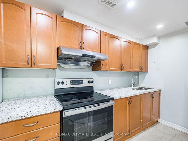 Photo 40 at 22 Beresford Crescent, Bram East, Brampton